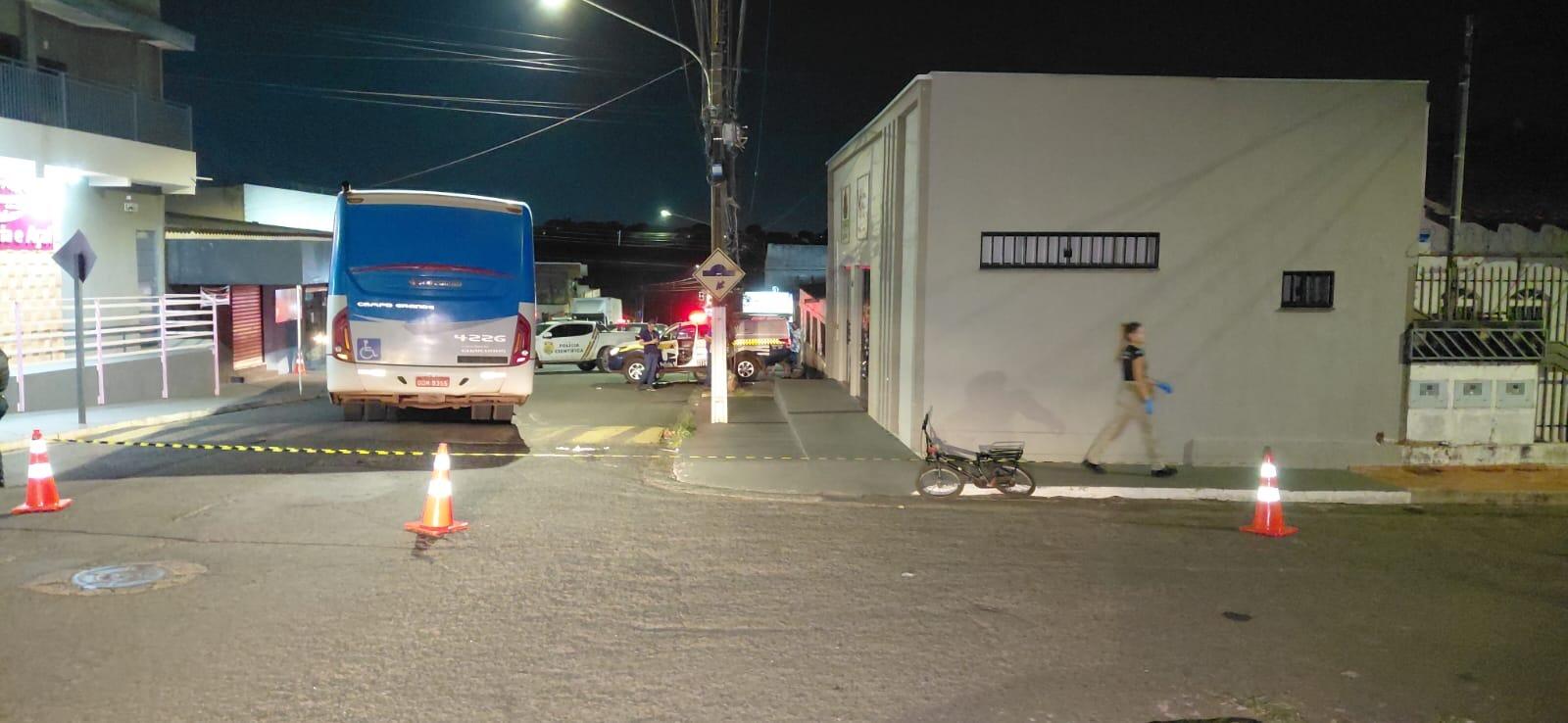 Criança de 11 anos morre após ser atropelada por ônibus no bairro Zé Pereira em Campo Grande