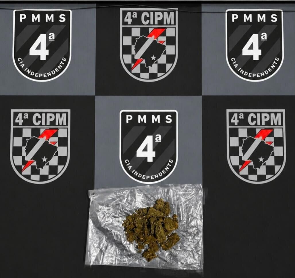 Imagem ilustrativa da matéria Mulher é flagrada compartilhando maconha com adolescente e acaba na delegacia em Chapadão do Sul