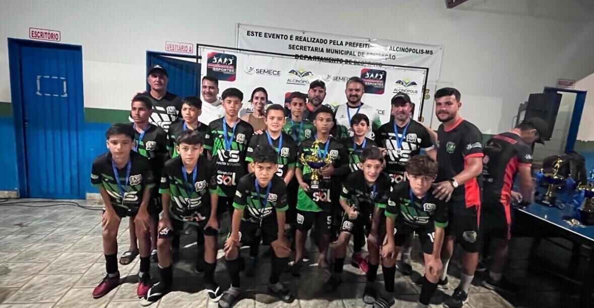 Ilustração da notícia Chapadão do Céu domina categorias Sub-13 e Sub-15 em torneio de futebol em Alcinópolis da MS Todo dia