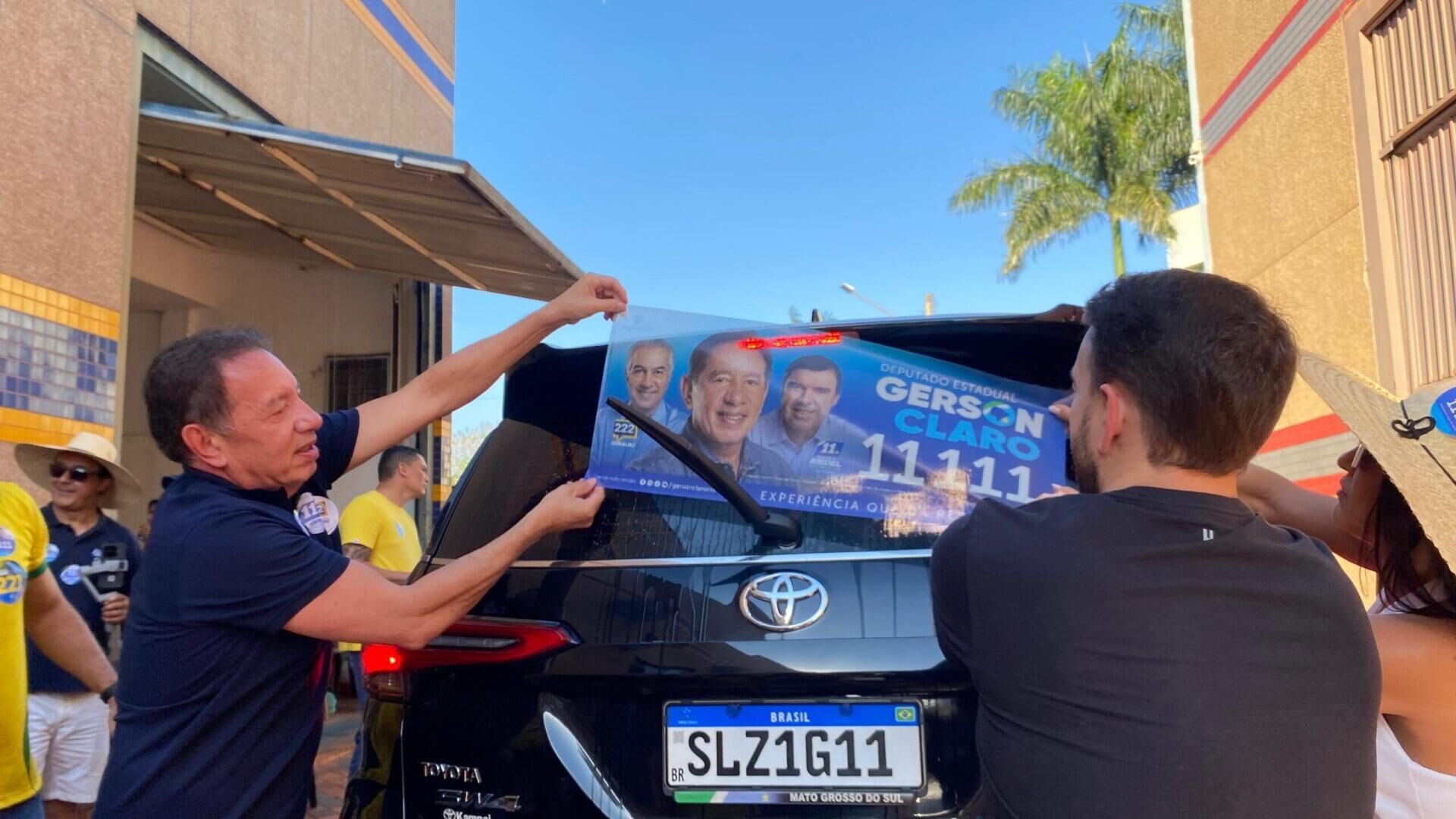 Ilustração da notícia Gerson Claro inicia campanha à reeleição com adesivaço em Campo Grande da MS Todo dia