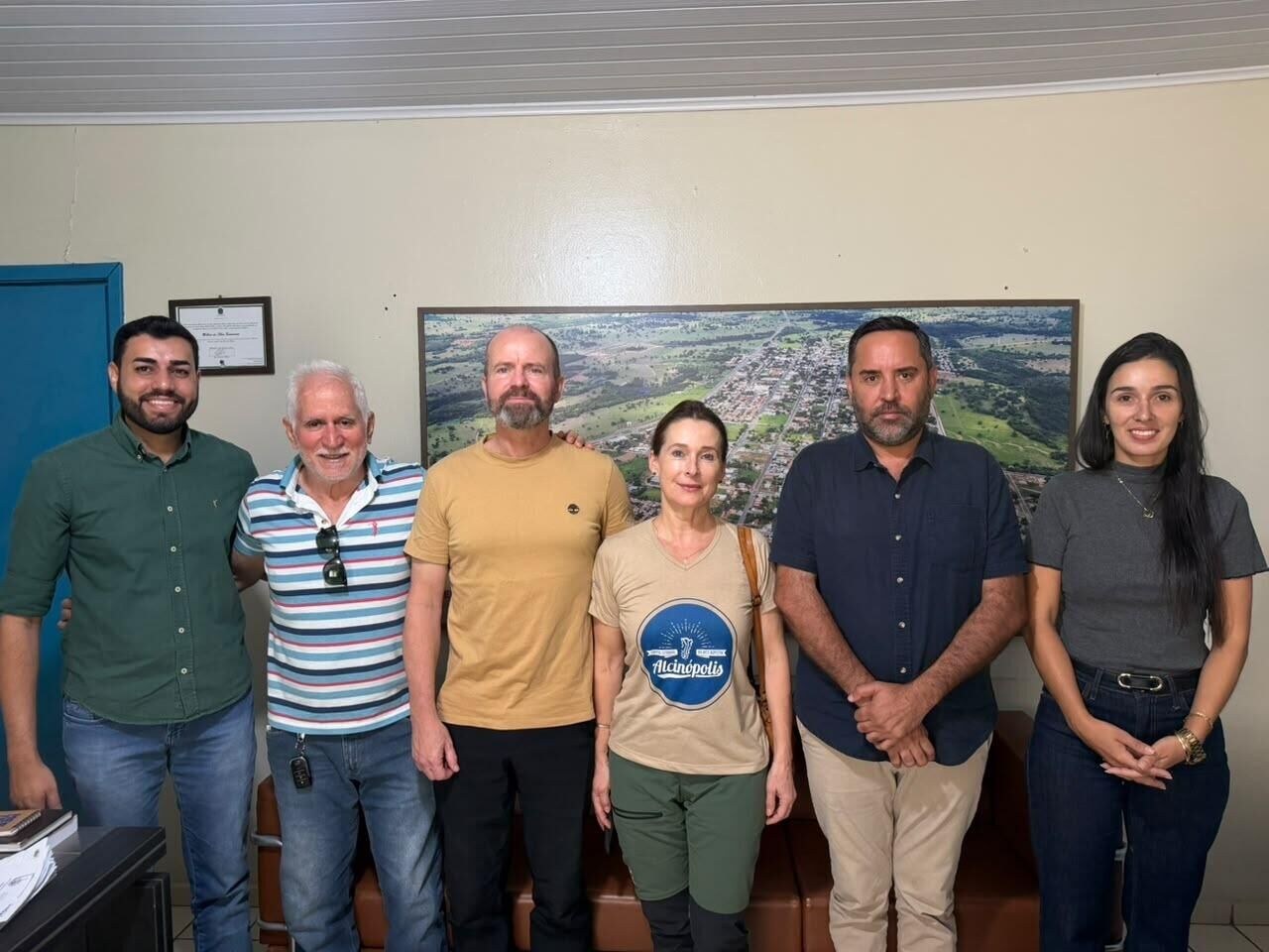 Imagem ilustrativa da matéria Pesquisadora da Dinamarca visita sítios arqueológicos de Alcinópolis para aprofundar estudos