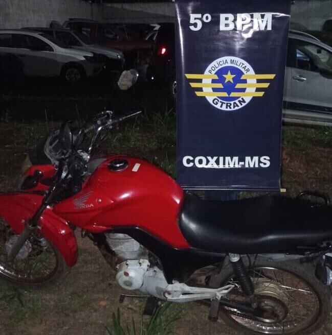 Ilustração da notícia Homem é preso com moto furtada durante abordagem da PM em Coxim