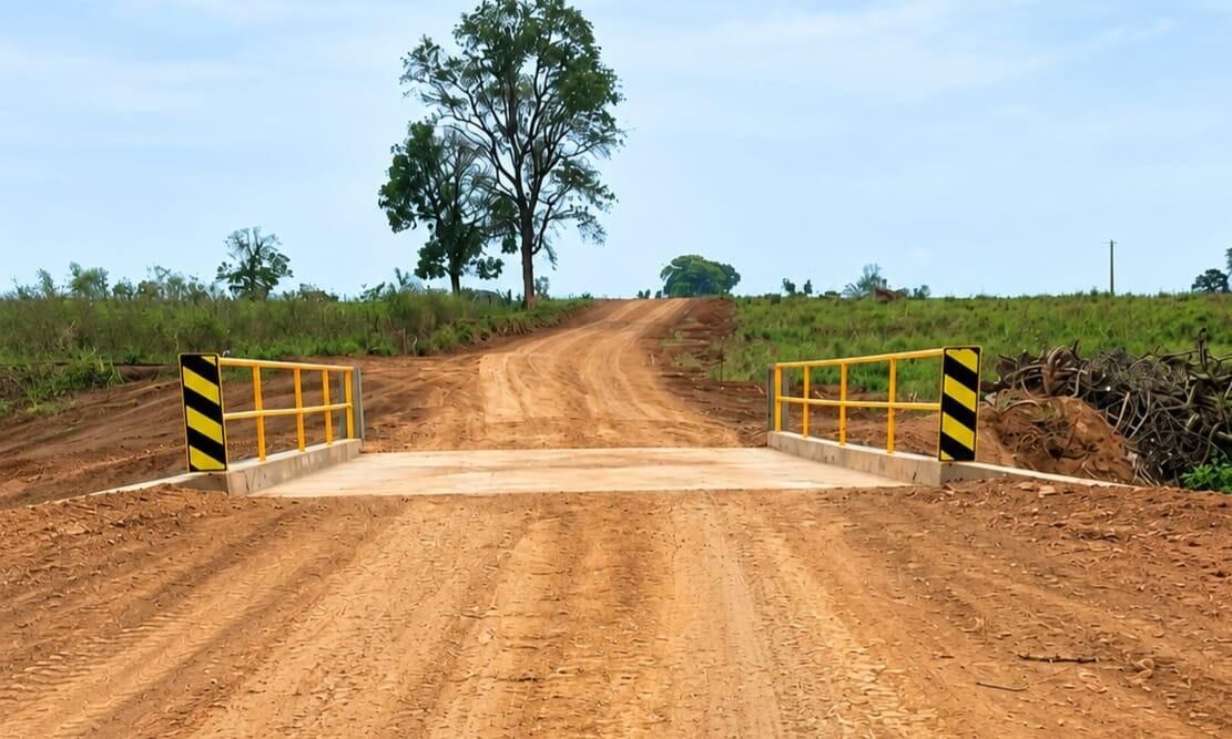 Ilustração da notícia Ponte sobre o Córrego Tauá recebe investimento de R$ 380 mil e melhora acesso na Água Branca, em Pedro Gomes da MS Todo dia