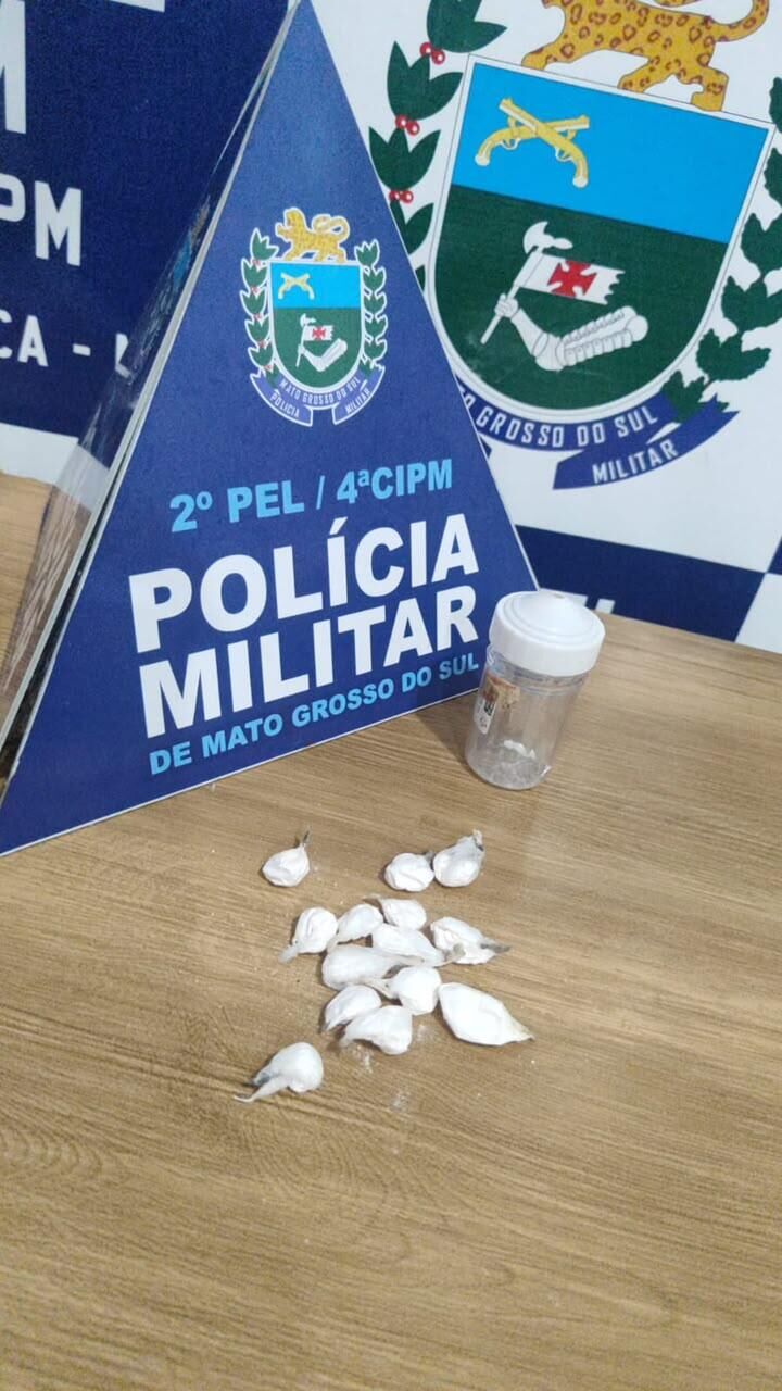 Ilustração da notícia Mulher é presa por tráfico de cocaína após denúncia anônima em Costa Rica da MS Todo dia