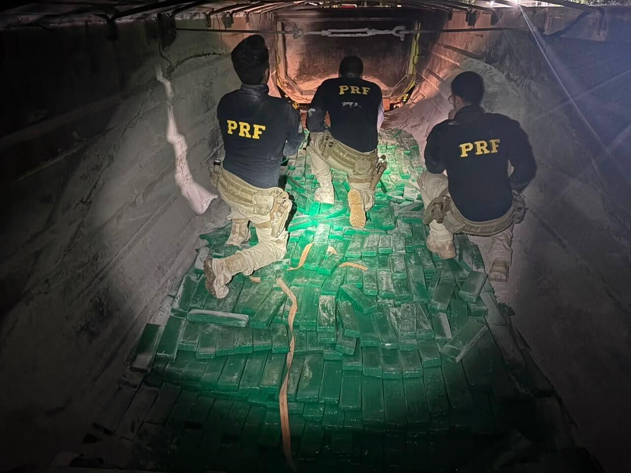 Ilustração da notícia PRF apreende quase 3 toneladas de maconha e mais de meia tonelada de cocaína em Campo Grande