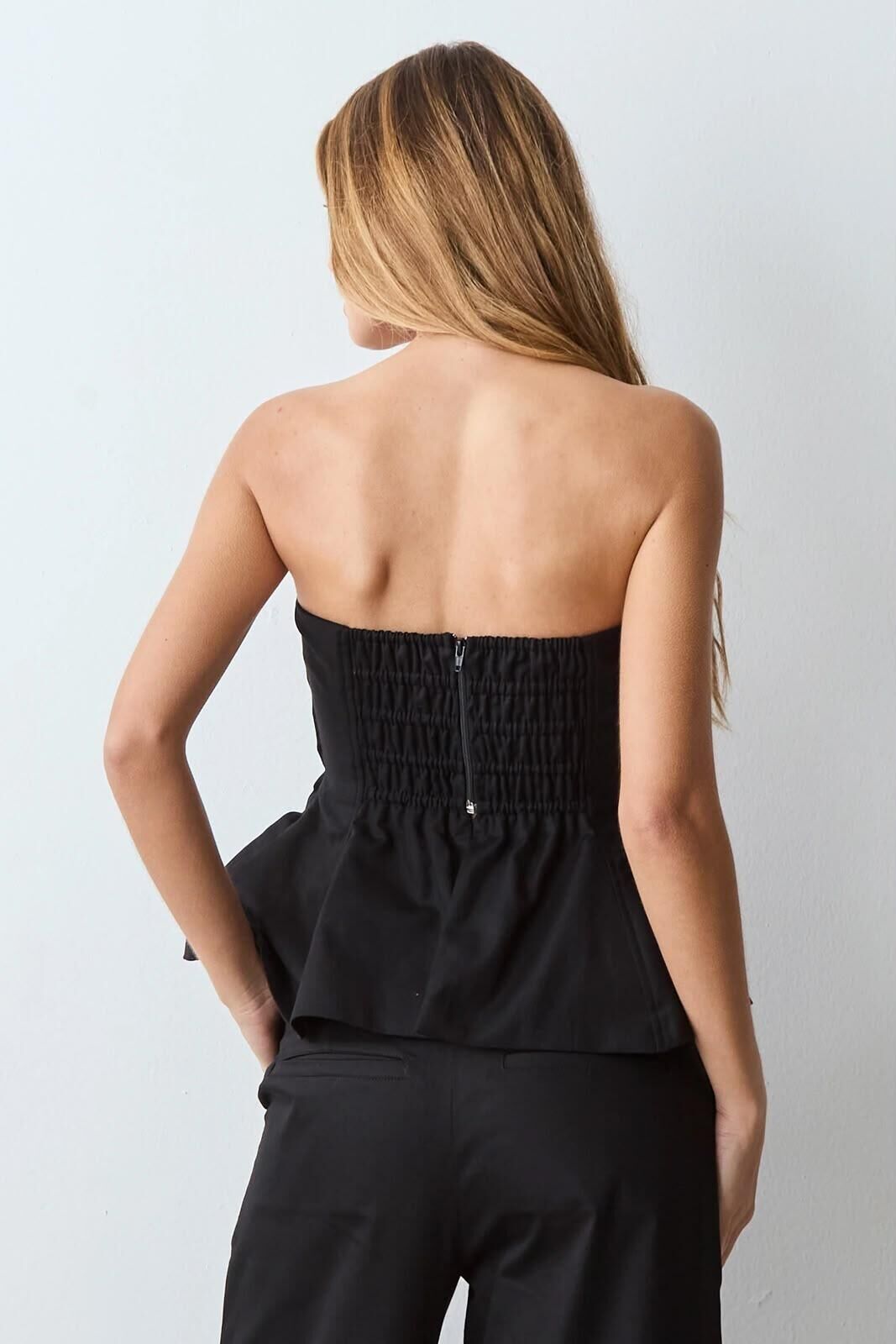 Imagem de Blusa Tomara Que Caia Drapeados Pespontados Barra Estruturada Preto Zen