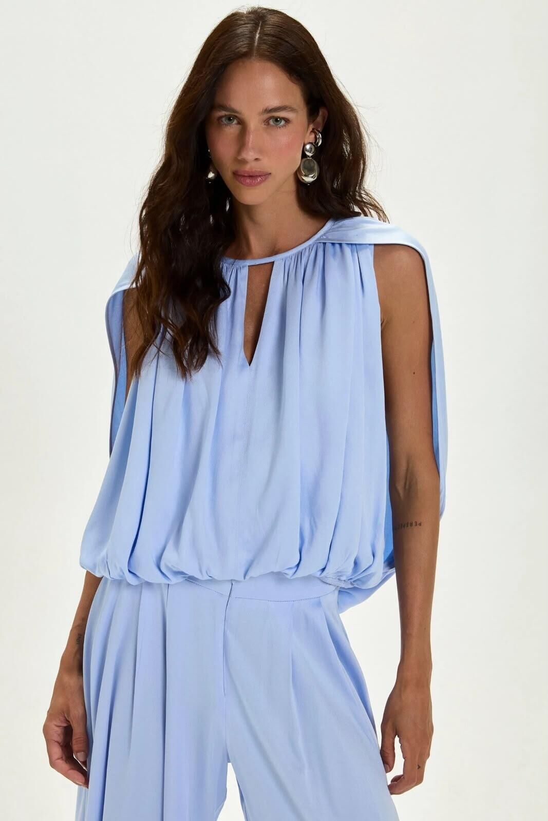 Imagem de Blusa Cecília Cloud Blue Le Blog