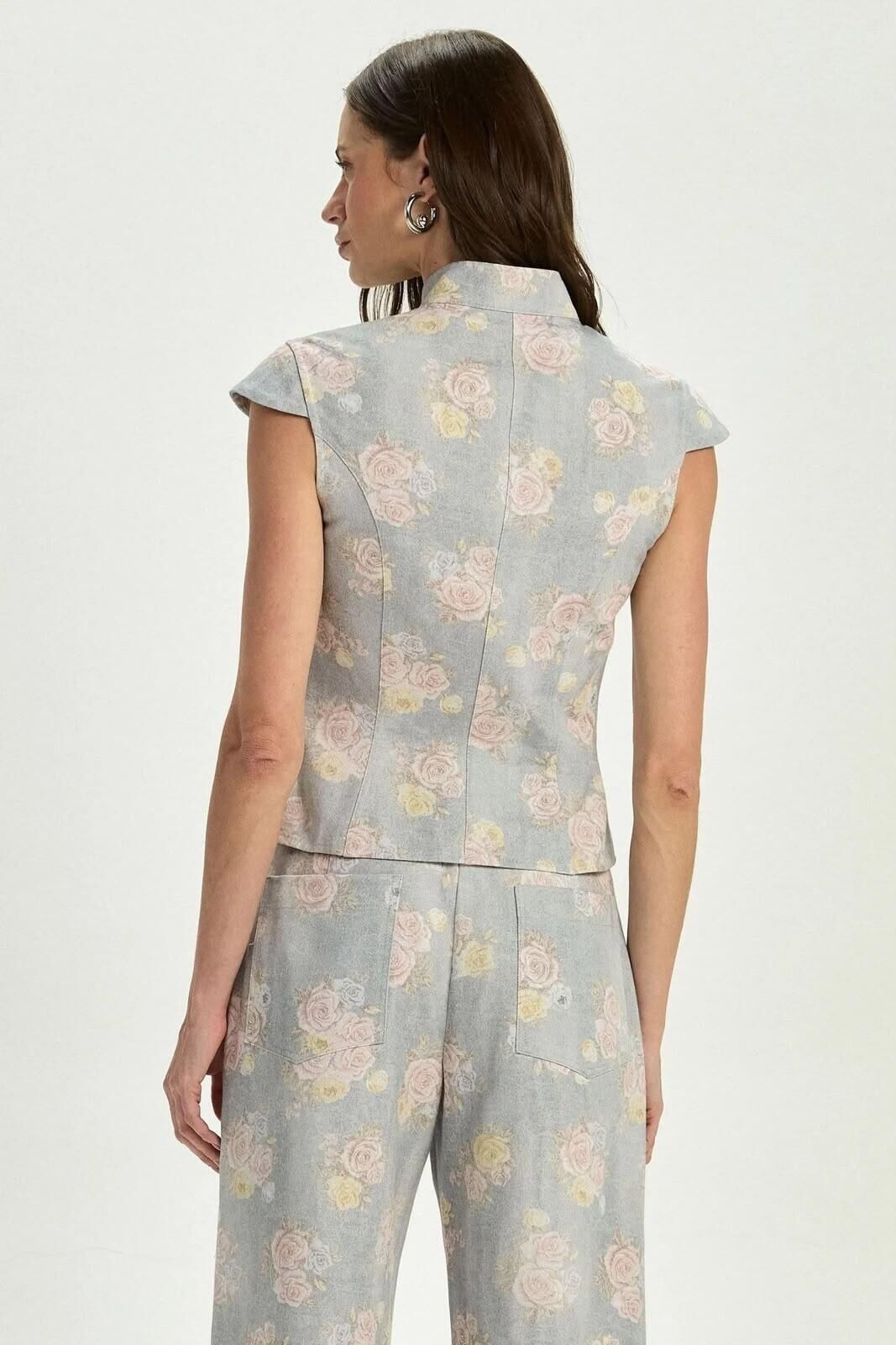 Imagem de Colete Maya Floral Stone Le Blog