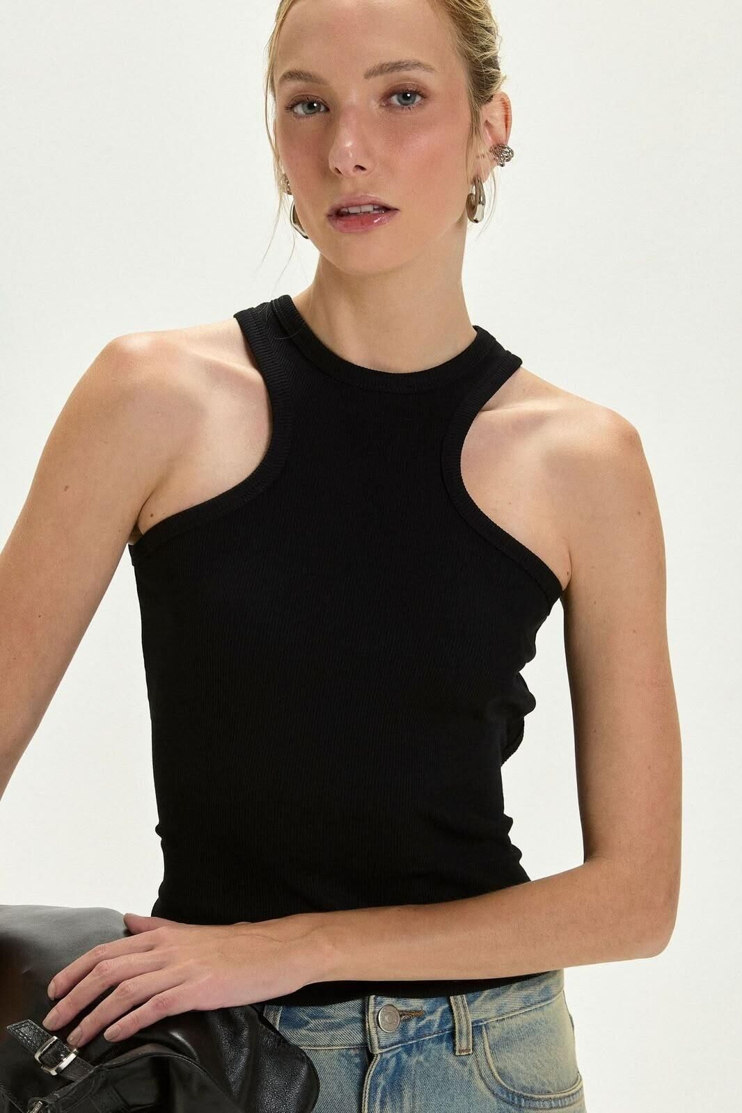 Imagem de Blusa Celina Preta Le Blog