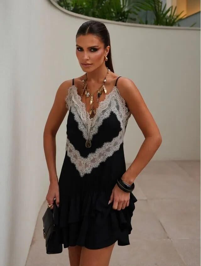 Imagem de Vestido Hollie Preto Cloude