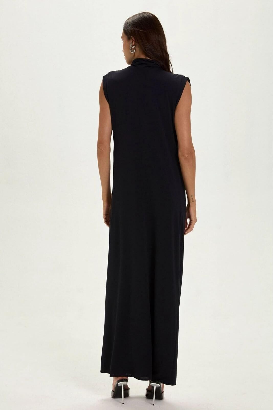 Imagem de Vestido Érica Preto Le Blog