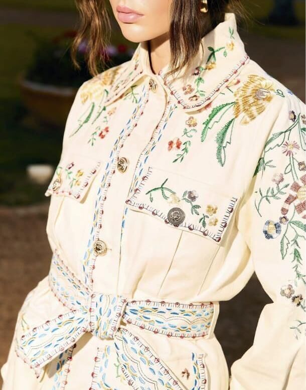 Imagem de Jaqueta Bordada Botão Dourado Mais Um Fashion