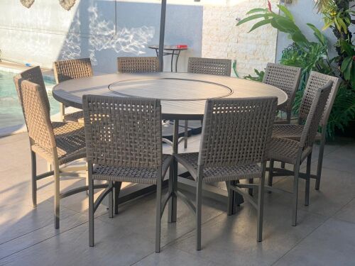 Imagem do produto Mesa Redonda em Alumínio Ripado 180cm com 10 Cadeiras Deck
