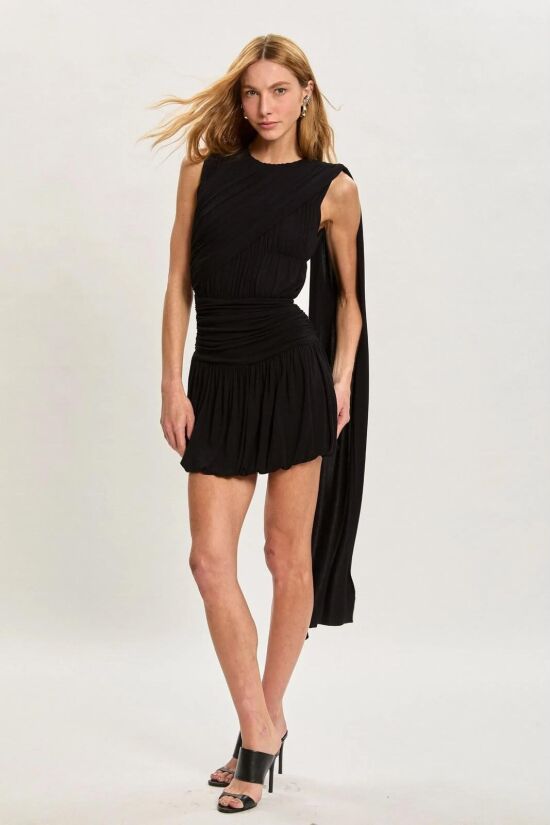 Imagem de Vestido Flávia Preto Le Blog