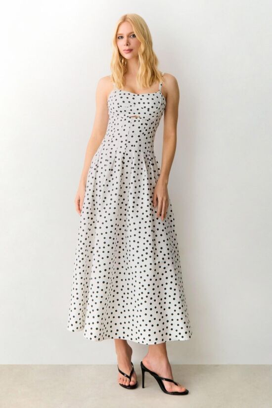 Imagem de Vestido Longo Acinturado Pregas Saia Recorte Busto Off White Com Preto Zen