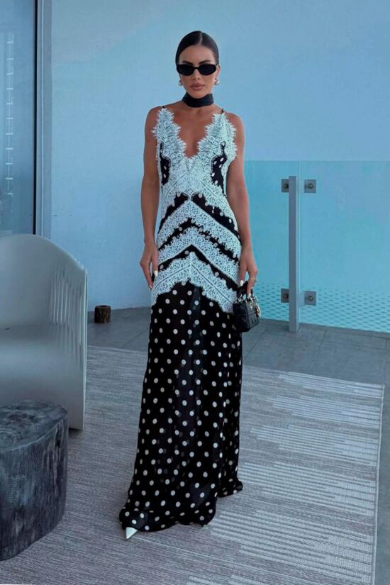 Imagem de Vestido longo Decote V Com Detalhes Em Renda Bordadas Poá Preto Zen