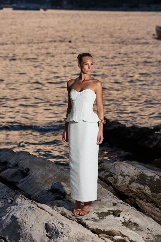 Imagem de Conjunto Voil Bordado Corset Tomara Que Caia E Saia Mídi Off White Closet De Luxe