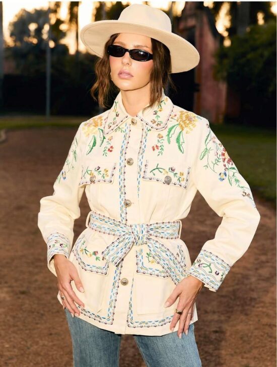 Imagem de Jaqueta Bordada Botão Dourado Mais Um Fashion