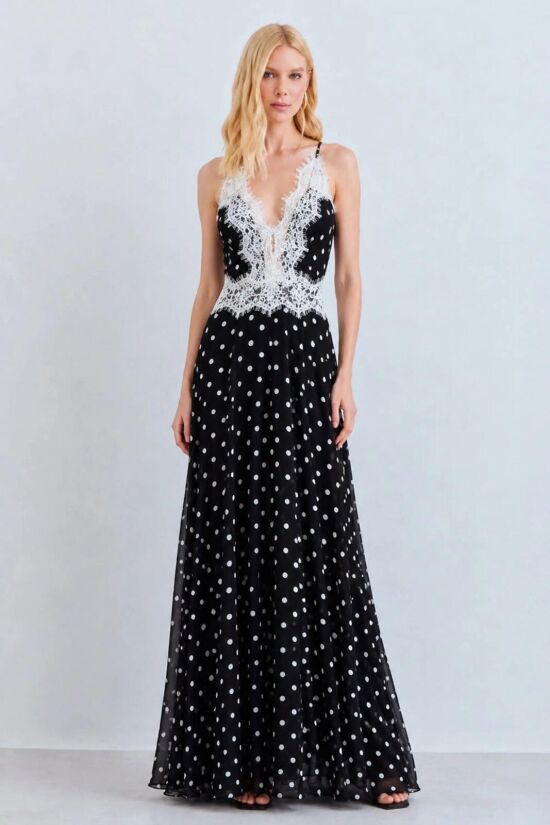 Imagem de Vestido Mídi Fluido Com Decote V E Detalhes Em Renda Preto Com Off White Zen