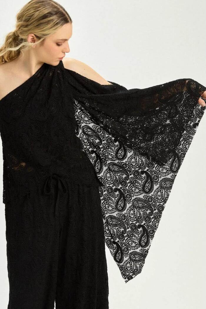 Imagem de Blusa Audrey Preta Le Blog