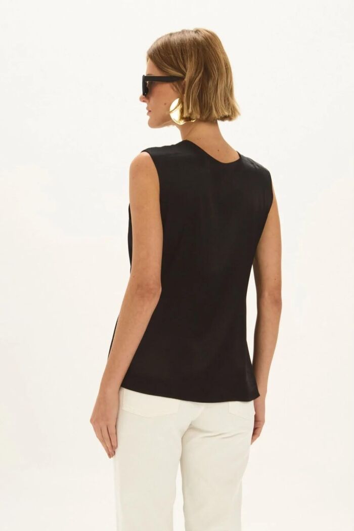 Imagem de Blusa Elis Preta Le Blog