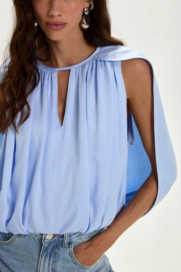 Imagem de Blusa Cecília Cloud Blue Le Blog