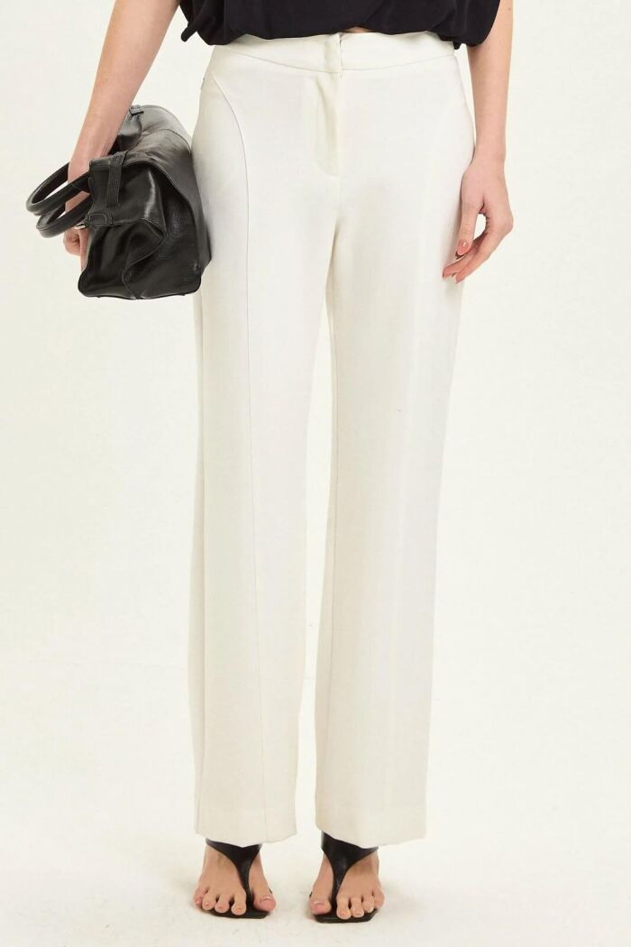 Imagem de Calça Fiorela Off White Le Blog
