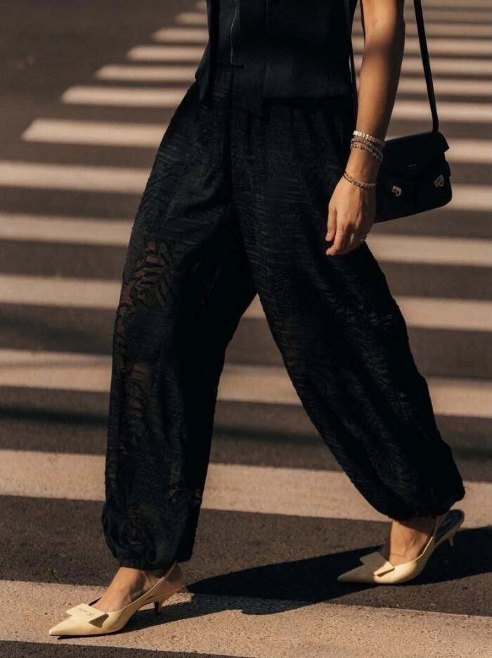Imagem de Conjunto Crepe E Chiffon Devorê Preto Luzia Fazzolli