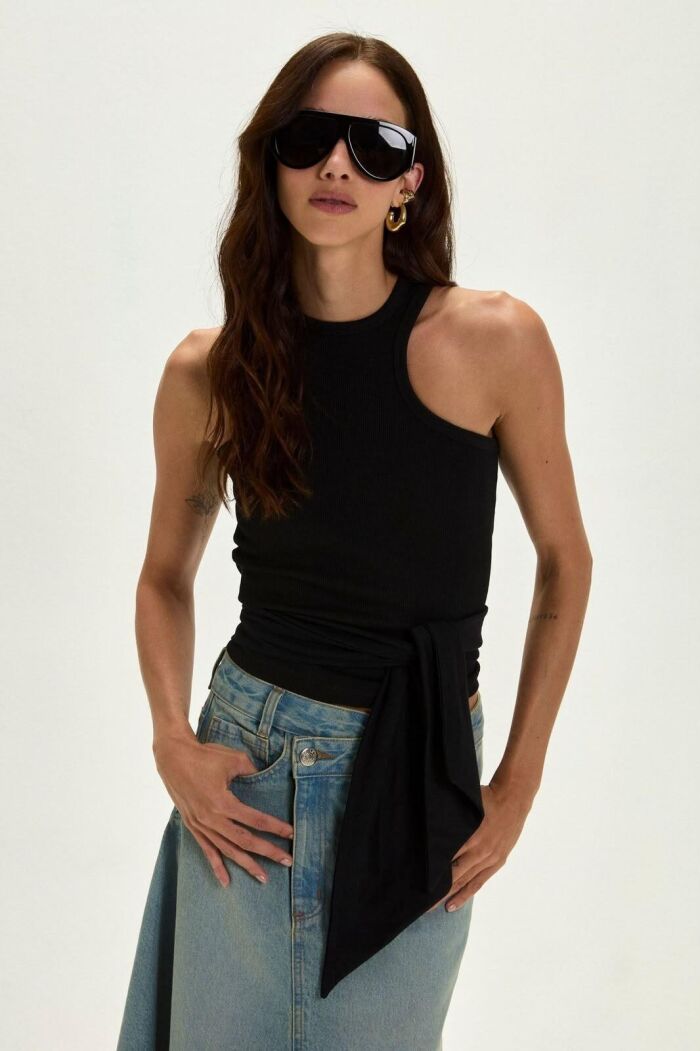 Imagem de Blusa Celina Preta Le Blog