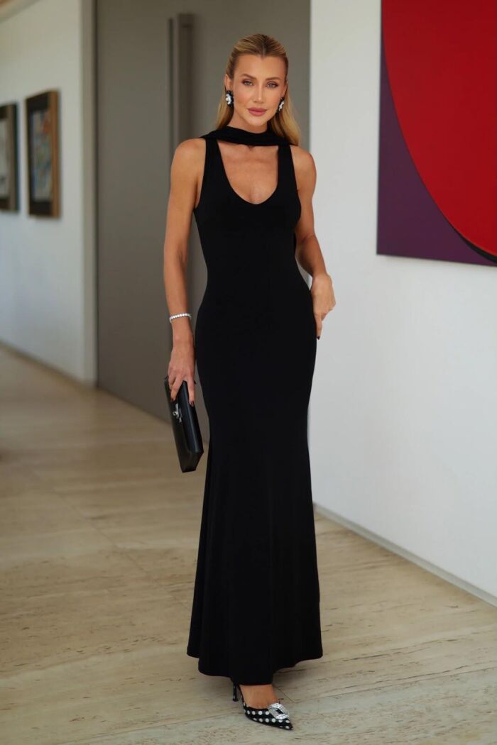 Imagem de Vestido Longo Decote V Abertura Costas E Capa Preto Zen