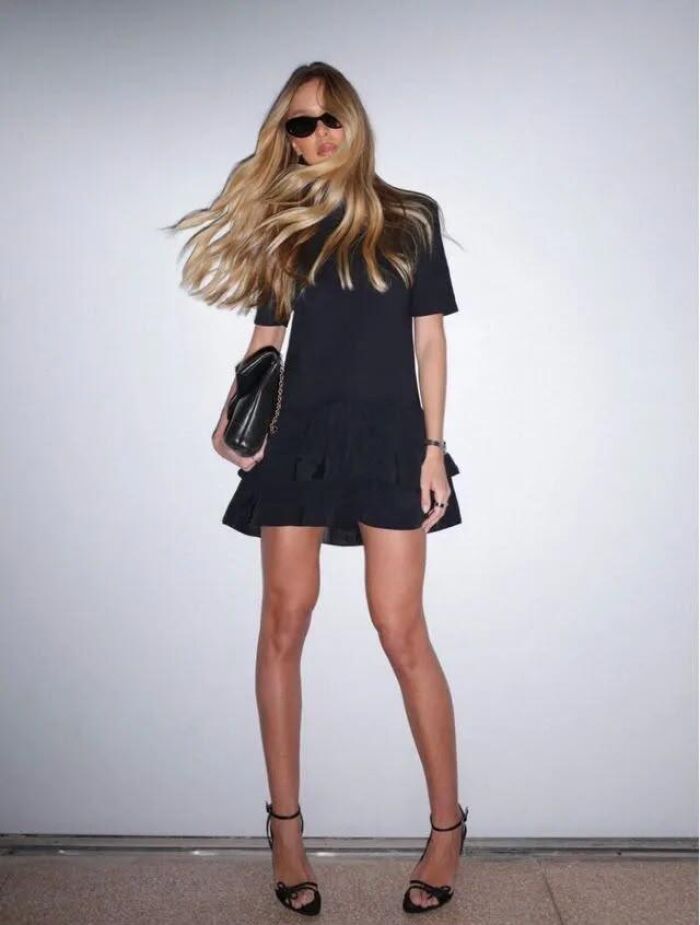 Imagem de Vestido Luana Babados Preto Cloude