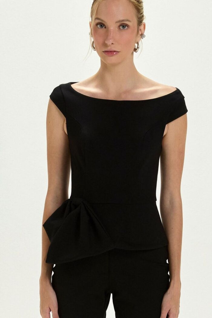 Imagem de Blusa Manuela Preta Le Blog