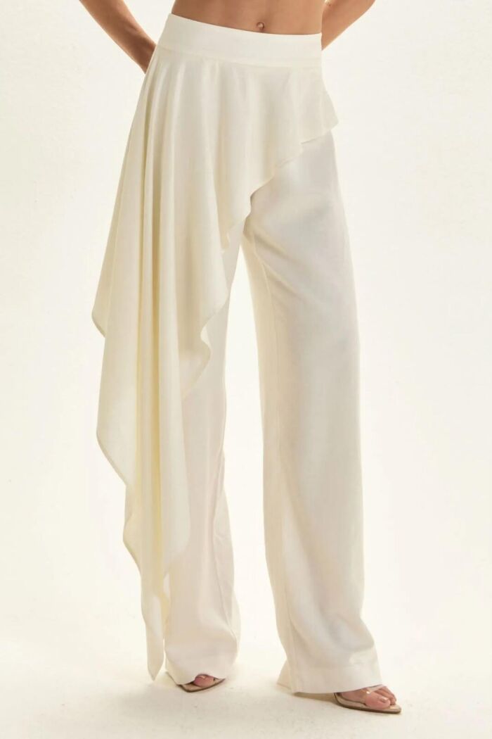 Imagem de Calça Giovana Off White Le Blog