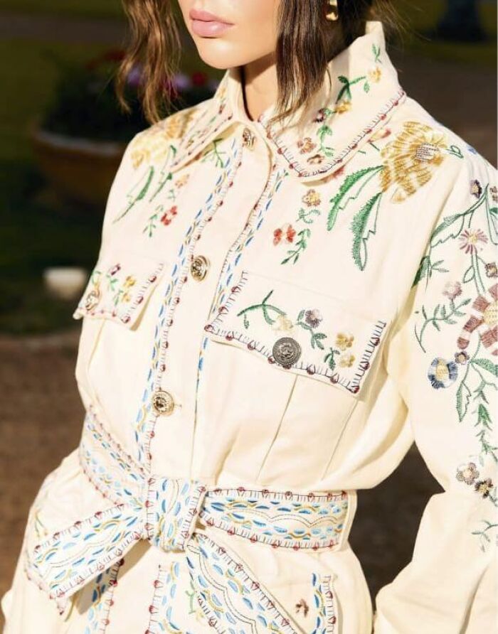 Imagem de Jaqueta Bordada Botão Dourado Mais Um Fashion