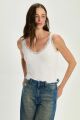Imagem adicional 4 do item Regata Thais Off White Le Blog