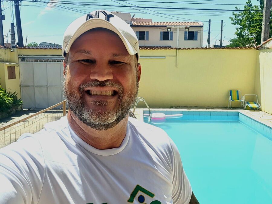Alexander – Multifranqueado das unidades de Guaratinguetá e Pindamonhangaba, em São Paulo