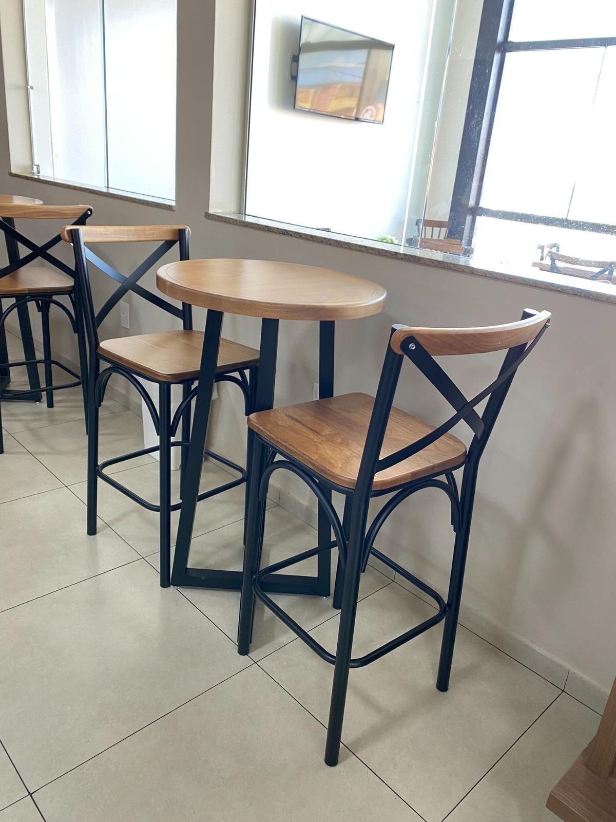 Mesa Bistrô