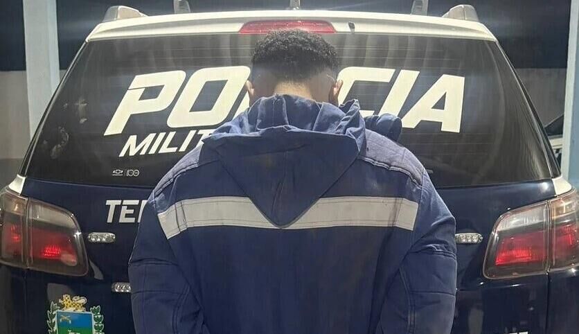 Imagem da notícia Mulher denuncia cárcere privado e estupro; companheiro é preso em Ribas do Rio Pardo
