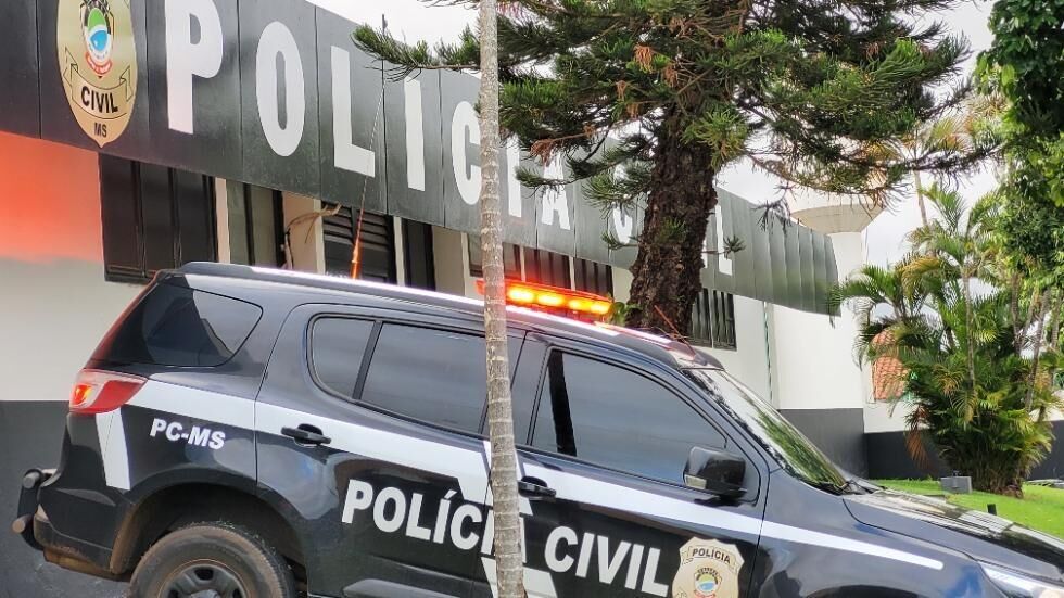 Imagem ilustrativa da matéria Jovem é preso após empinar moto e fugir pela contramão em São Gabriel do Oeste
