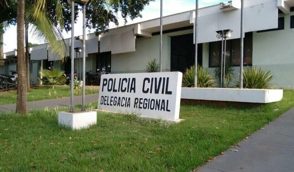Imagem da notícia Homem é preso após ameaçar e agredir a mulher em Paranaíba