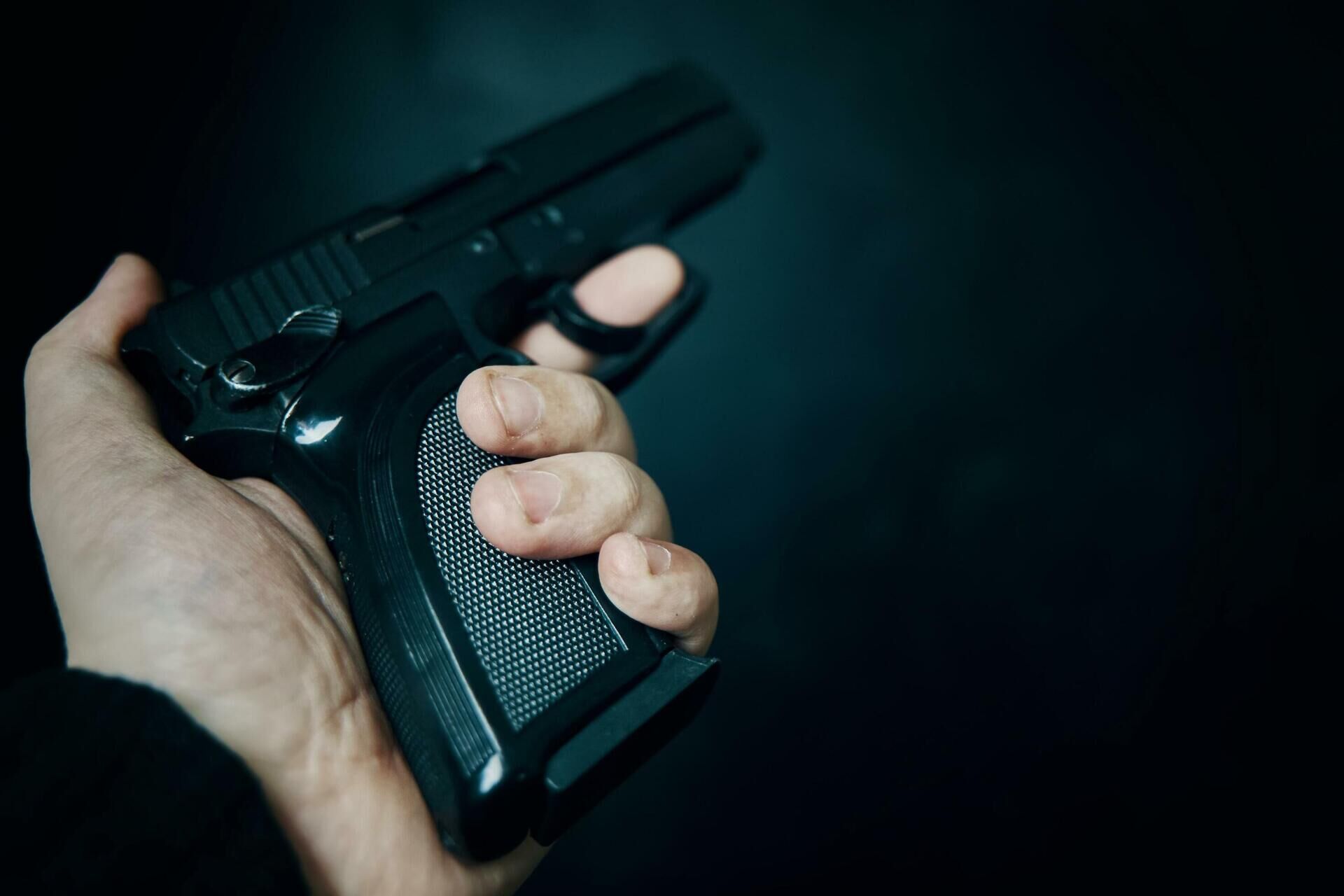 Ilustração da notícia Homem é executado com 12 tiros dentro de casa em Paranaíba da MS Todo dia