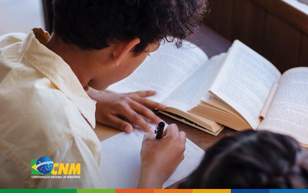 Imagem principal de PLOA 2027 prevê R$144 bilhões em Educação destinado aos Municípios