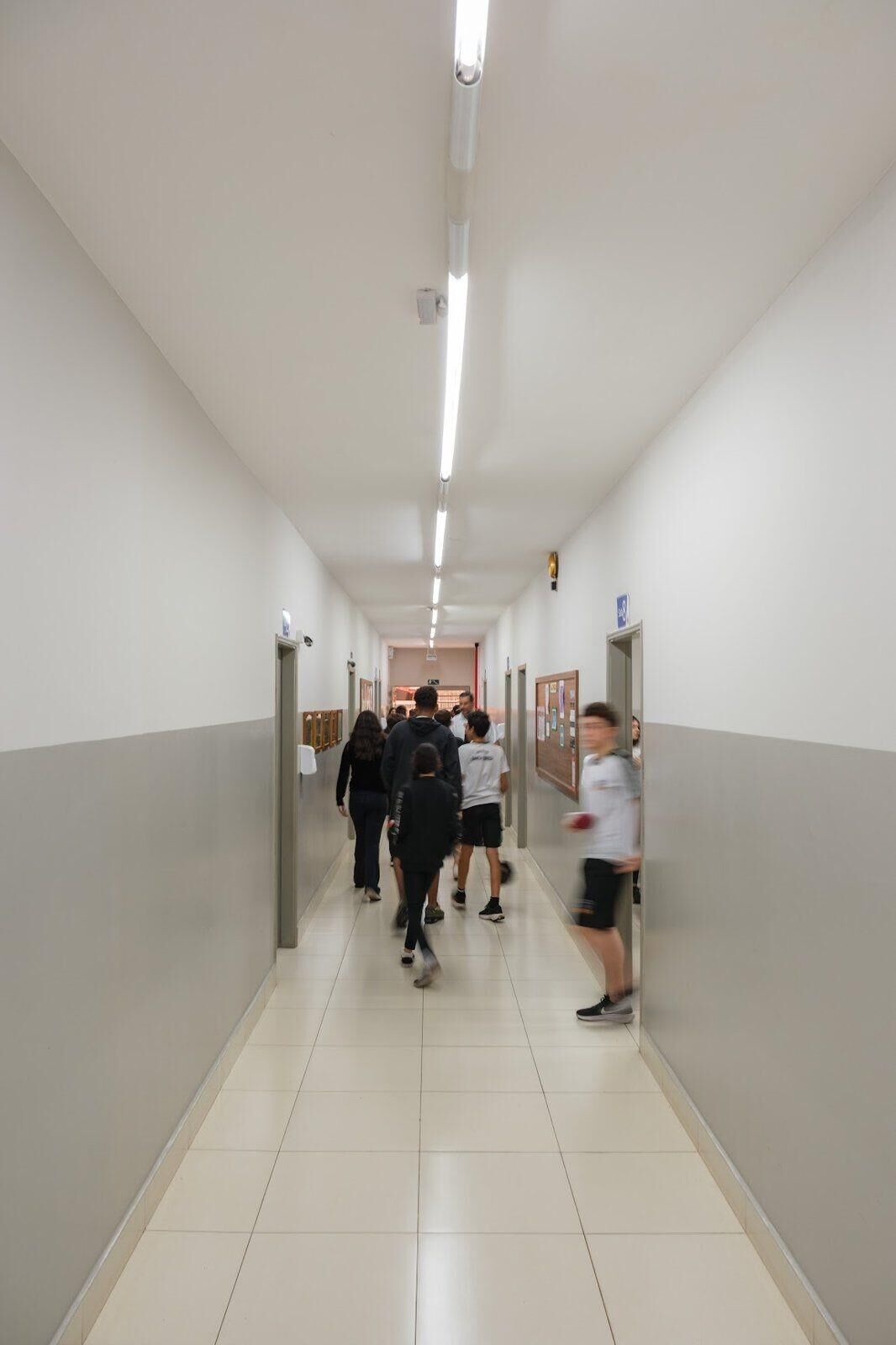 Corredor interno do colégio