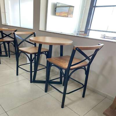 Mesa Bistrô