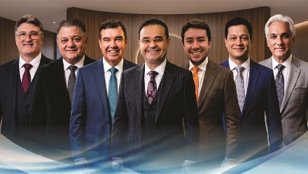Imagem ilustrativa da matéria Quem será o próximo governador? Riedel lidera, mas 33,4% dos eleitores ainda não decidiram o voto