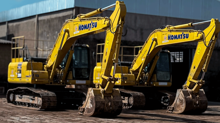 Imagem 48-anos-geomaq-komatsu