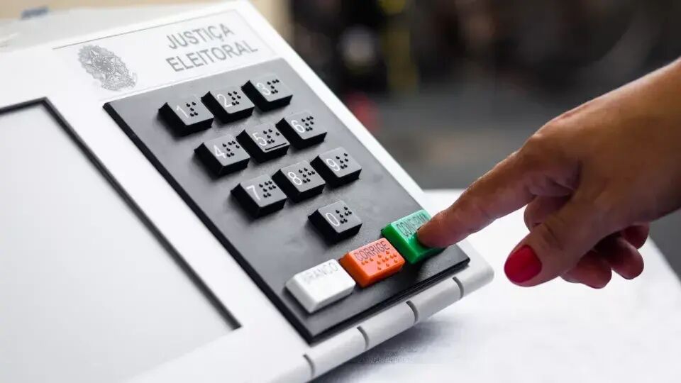 Ilustração da notícia Não votou no primeiro turno? Eleitor pode votar normalmente no segundo em MS da MS Todo dia