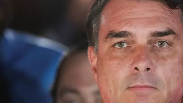 Imagem de compartilhamento para o artigo Aliado de Trump diz que Flávio Bolsonaro chegou aos EUA da MS Todo dia