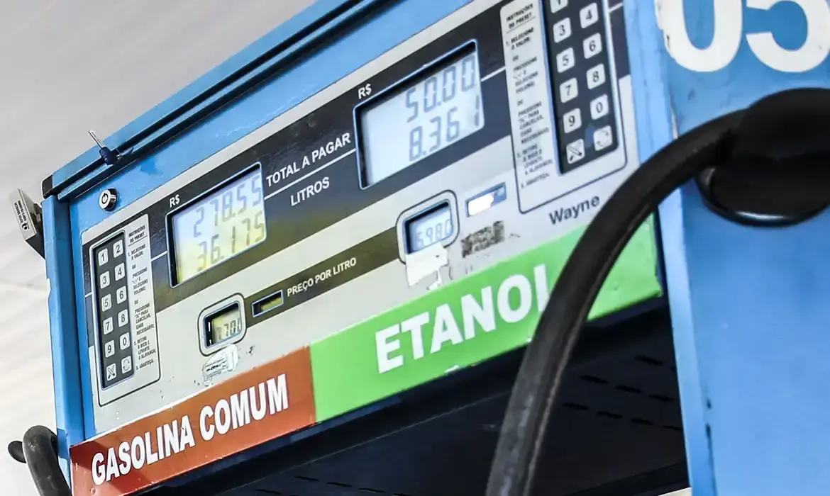 Ilustração da notícia Conselho eleva de 30% para 32% teor de etanol na gasolina por 180 dias da MS Todo dia
