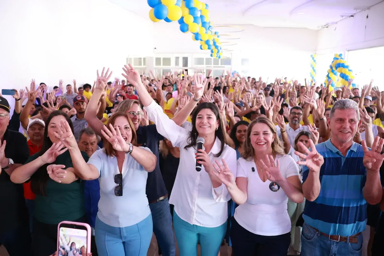 Imagem ilustrativa da matéria Com votação expressiva na Capital e na região norte do Estado, Rose Modesto é eleita deputada federal pelo MS